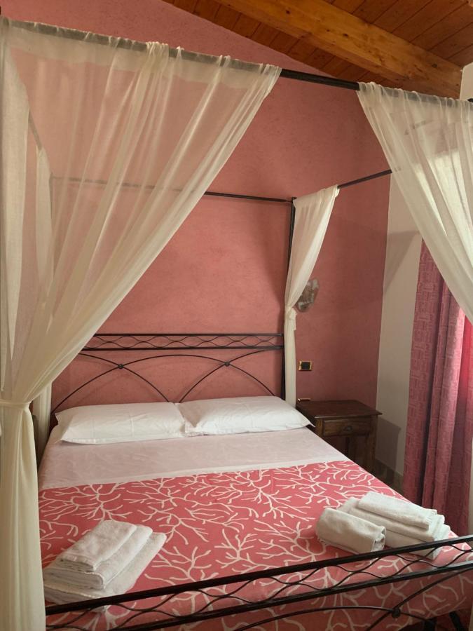 Bed and Breakfast Selene Domus Collection Nurachi Экстерьер фото